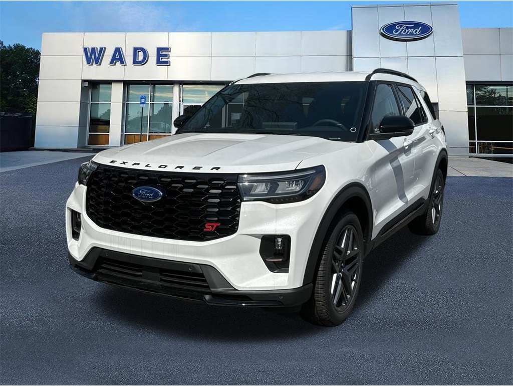2025 Ford Explorer ST's photo