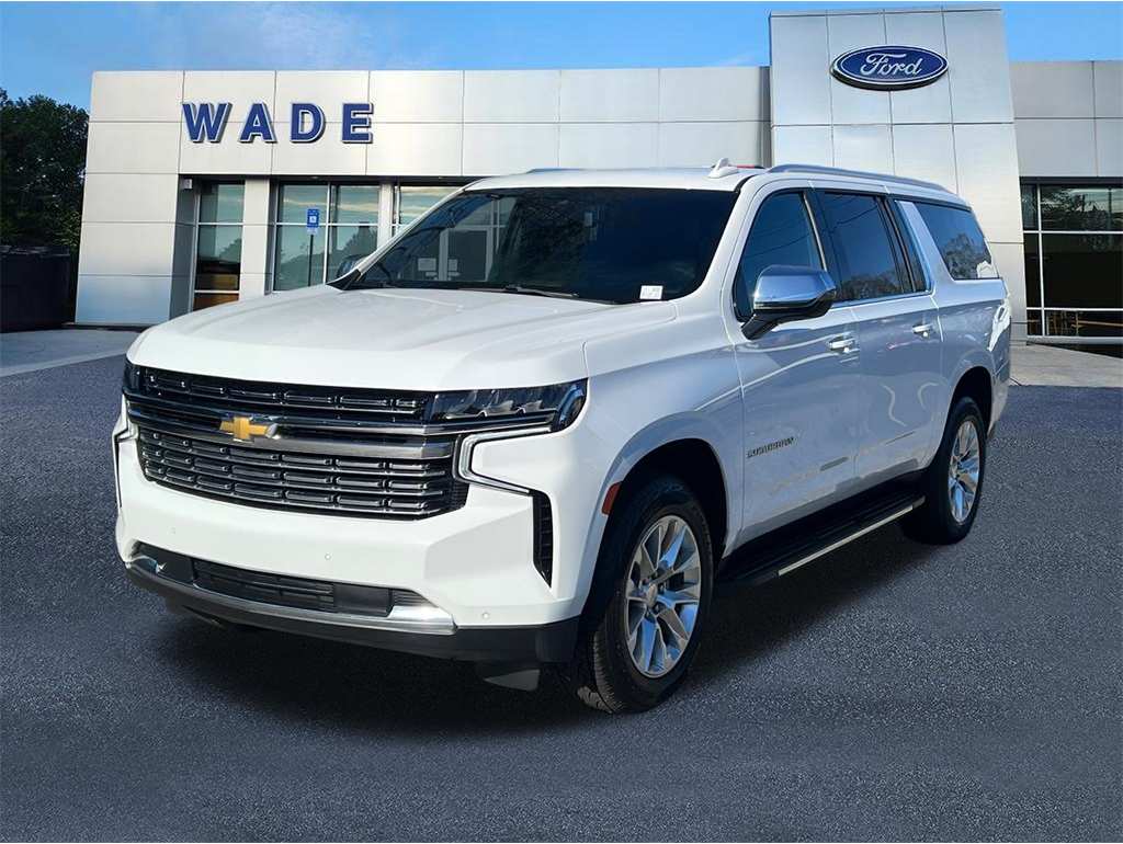 2023 Chevrolet Suburban Premier's photo