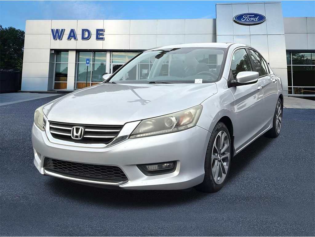 2015 Honda Accord Sport's photo