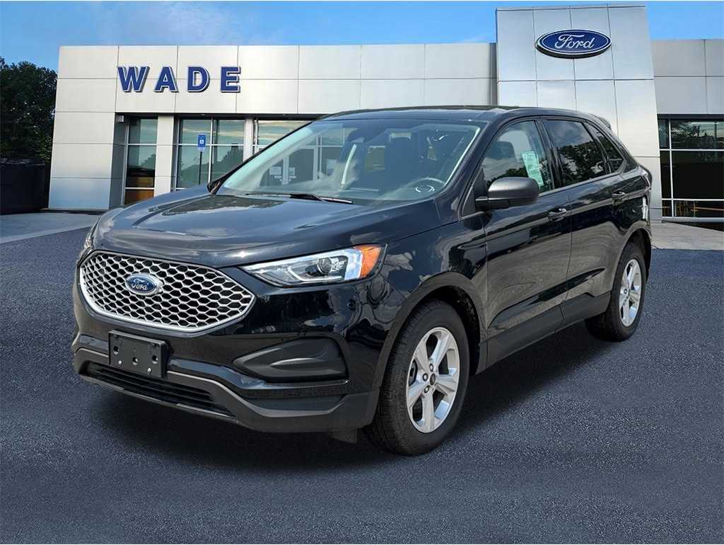 2024 Ford Edge SE's photo
