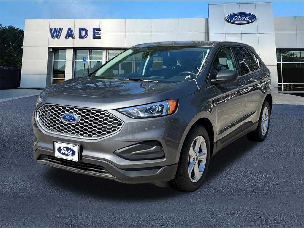 2024 Ford Edge SE's photo