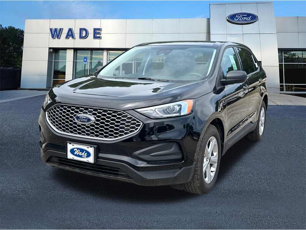 2024 Ford Edge SE's photo