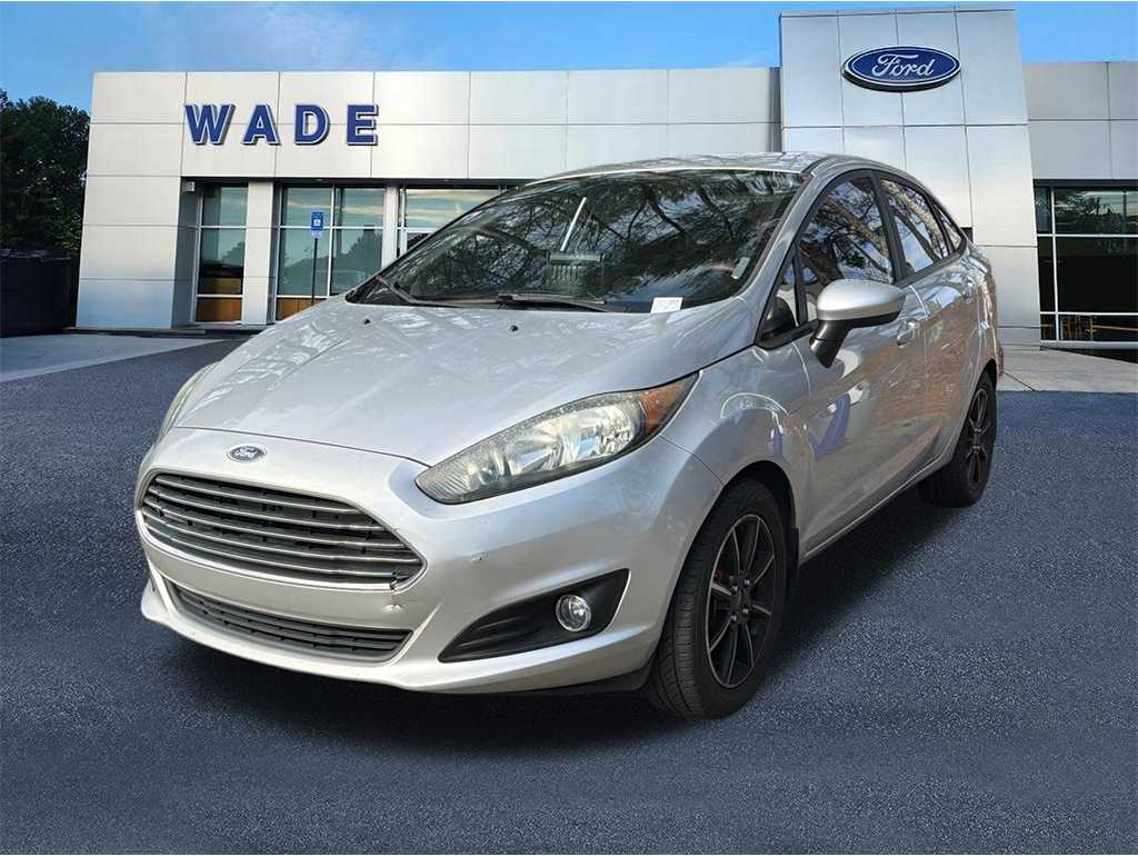 2017 Ford Fiesta SE's photo