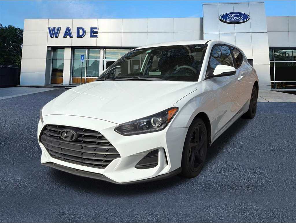 2019 Hyundai Veloster Base's photo
