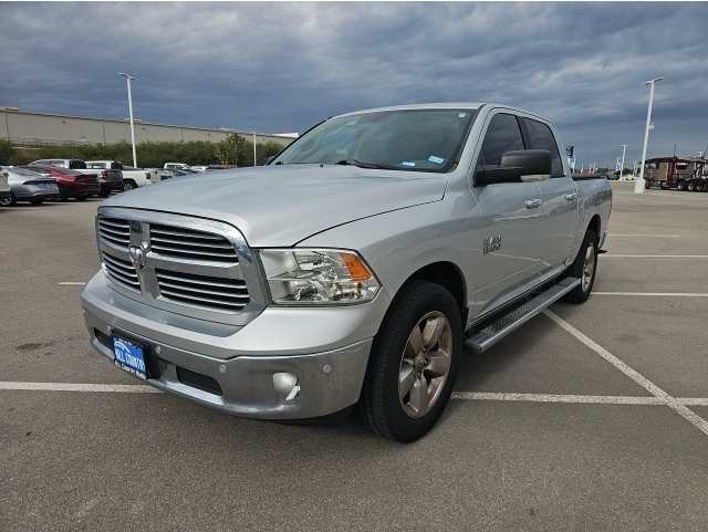 2014 RAM 1500 SLT's photo