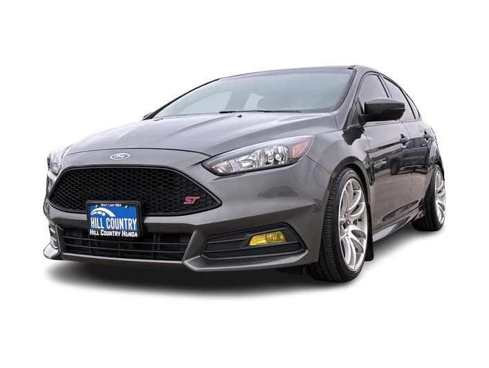 Thumbnail: 2017 Ford Focus - 1