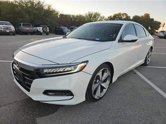 2019 Honda Accord Touring's photo