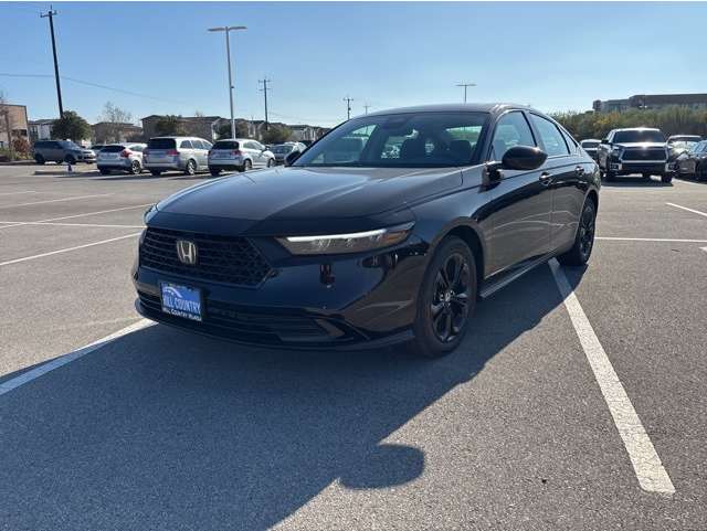 2025 Honda Accord SE's photo