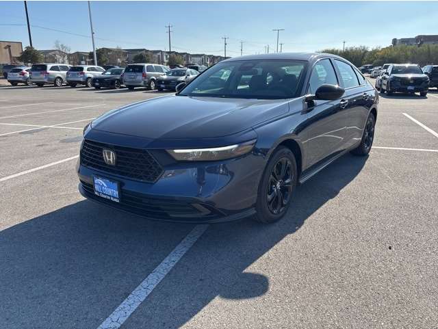 2025 Honda Accord SE's photo