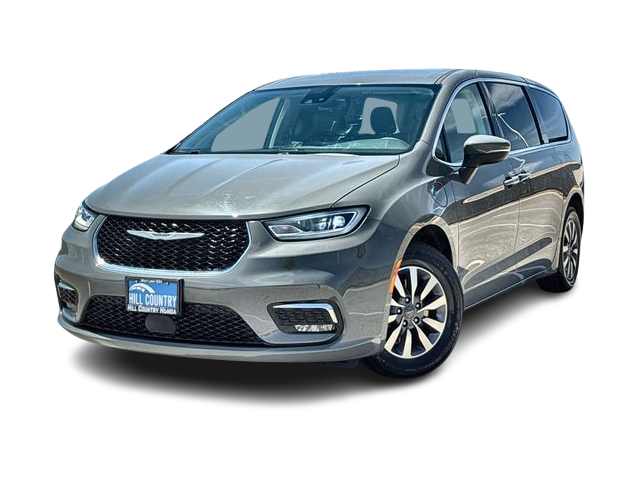 Thumbnail: 2023 Chrysler Pacifica - 1