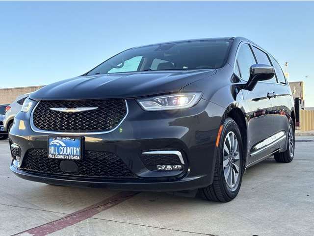 2023 Chrysler Pacifica Hybrid