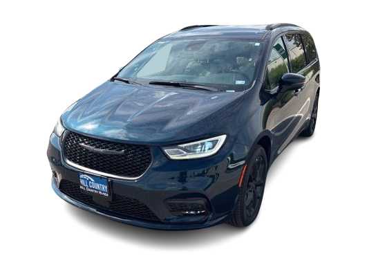 Thumbnail: 2023 Chrysler Pacifica - 1