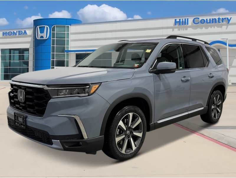 2025 Honda Pilot Touring's photo