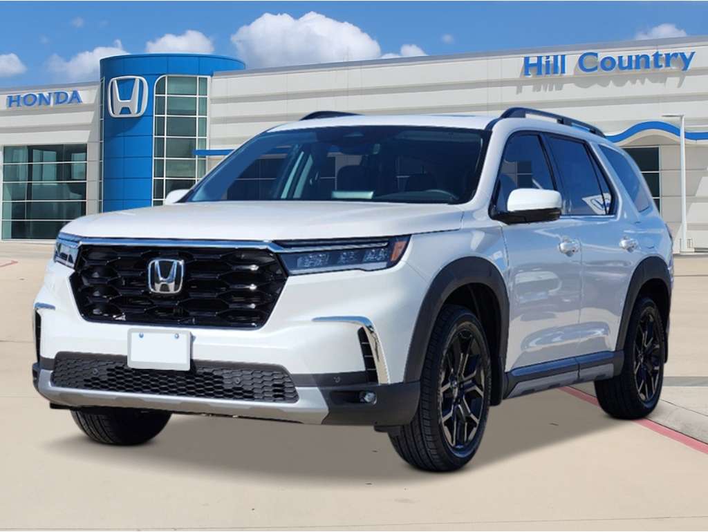 2025 Honda Pilot Touring's photo