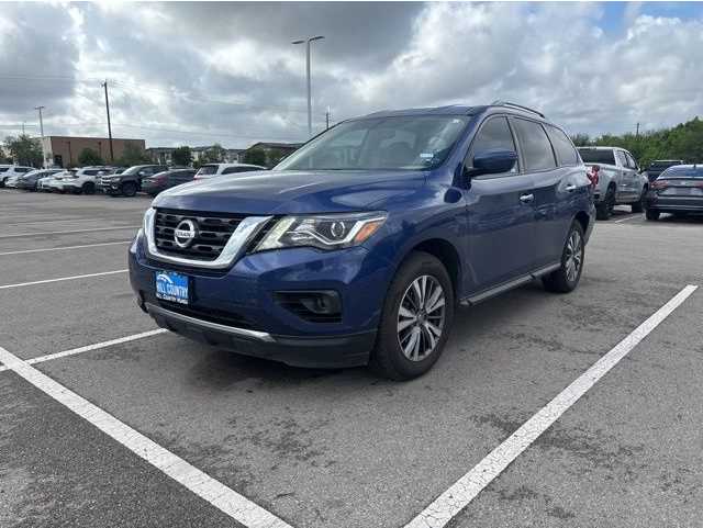 2018 Nissan Pathfinder SV