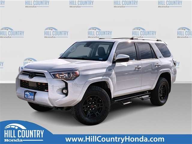 2023 Toyota 4Runner SR5's photo