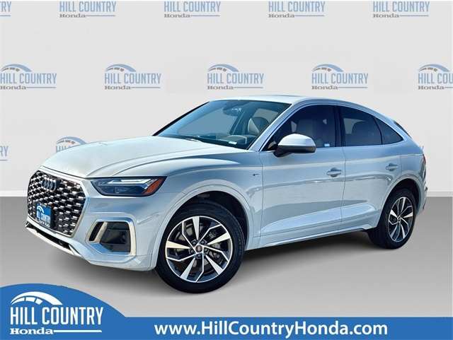 2022 Audi Q5 Sportback Premium Plus's photo