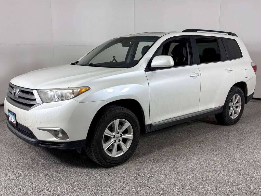 2011 Toyota Highlander SE's photo