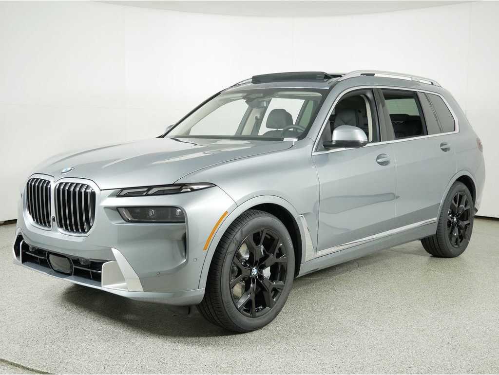 2026 BMW X7 40i's photo