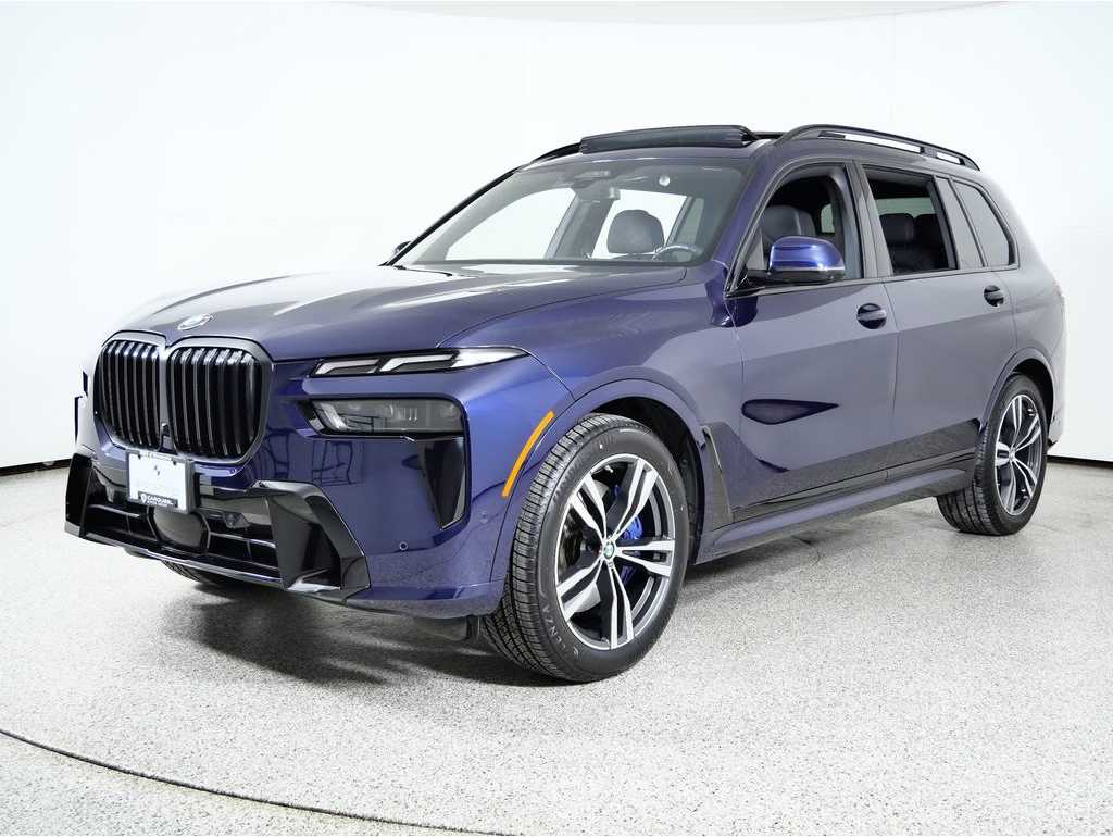 2023 BMW X7 40i's photo