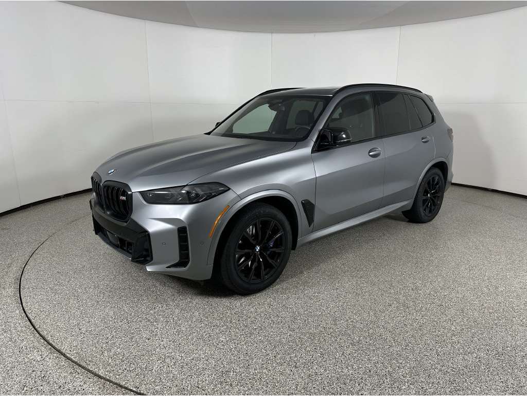 2025 BMW X5 M60i