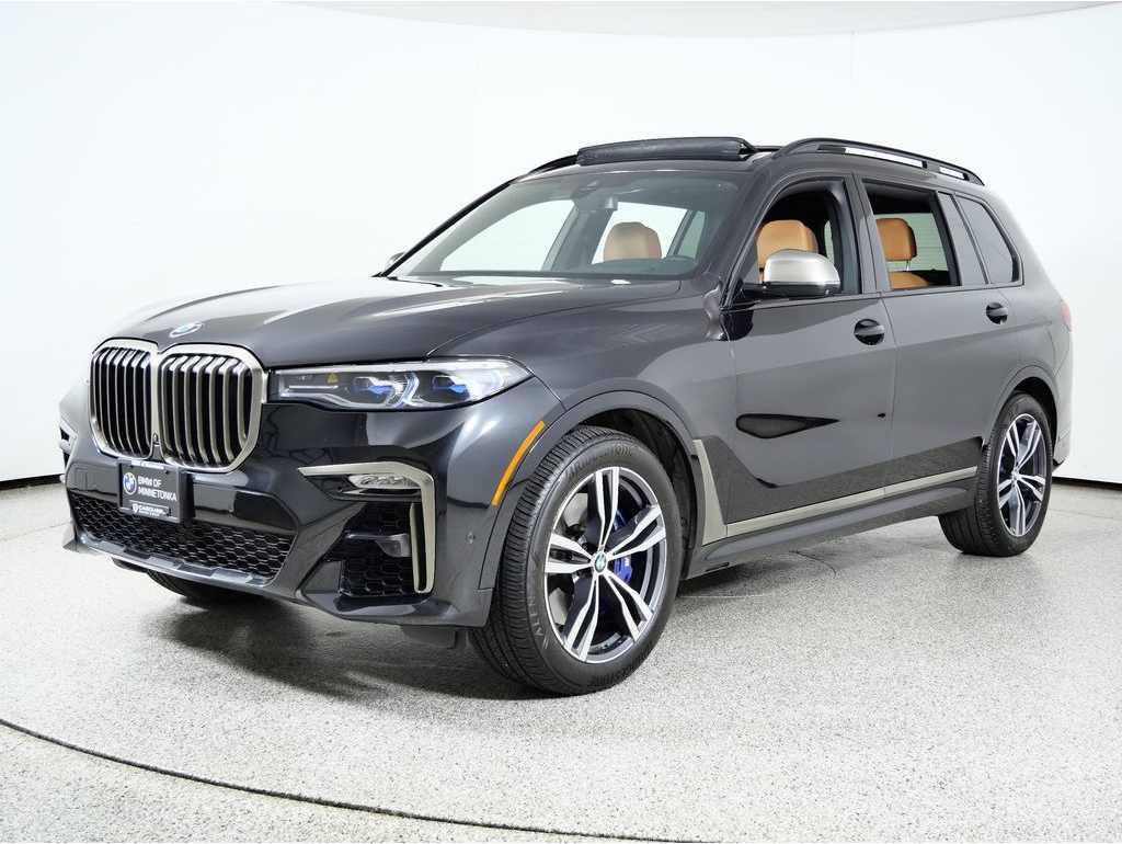 2020 BMW X7 M50i's photo