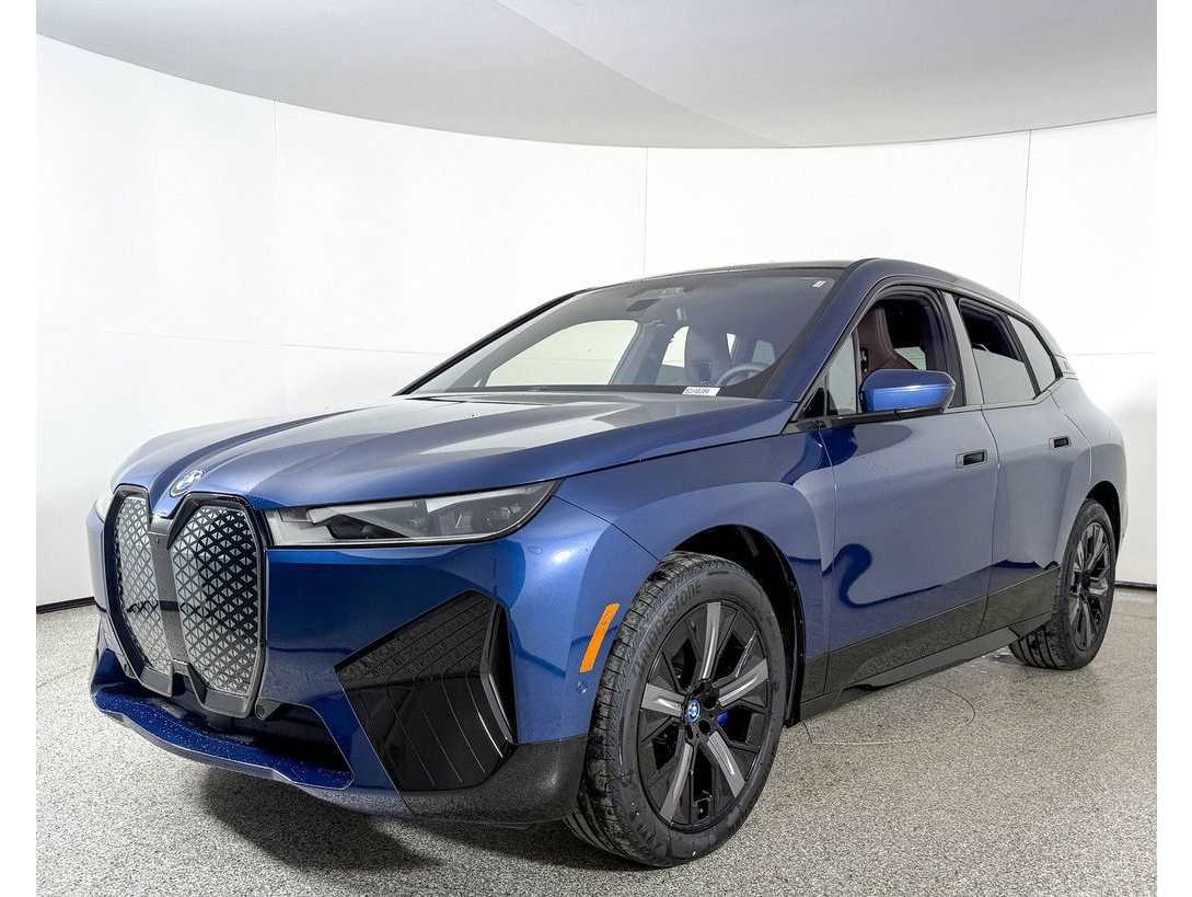 2025 BMW iX 50's photo