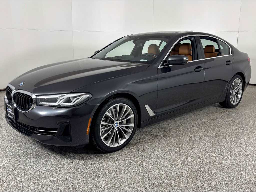2021 BMW 5 Series 530i's photo