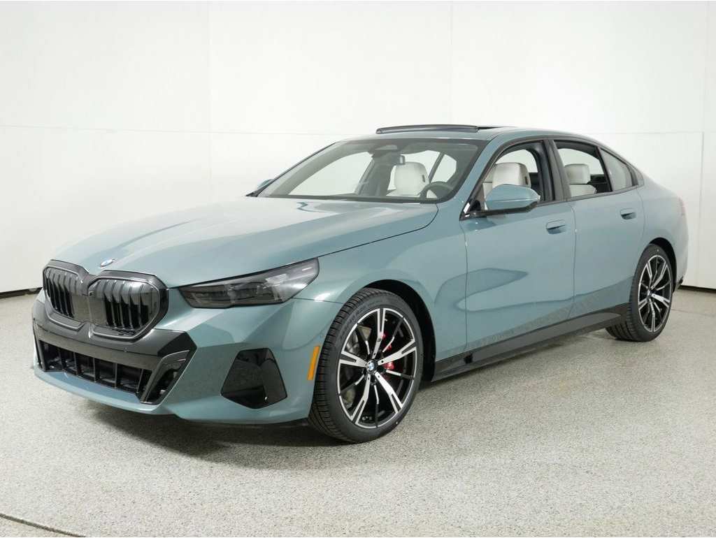 2025 BMW 5 Series 530i's photo
