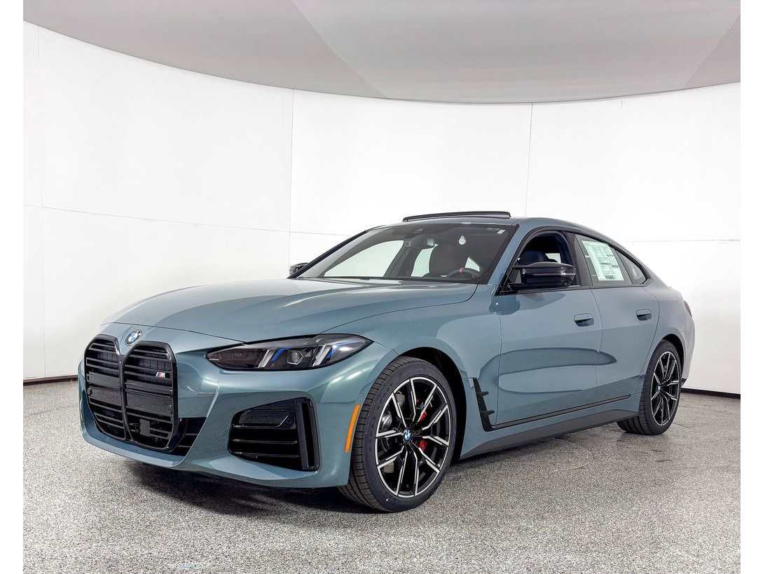 2025 BMW 4 Series M440i's photo