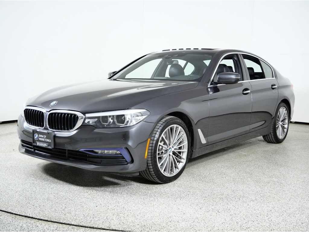 2018 BMW 5 Series 530i's photo