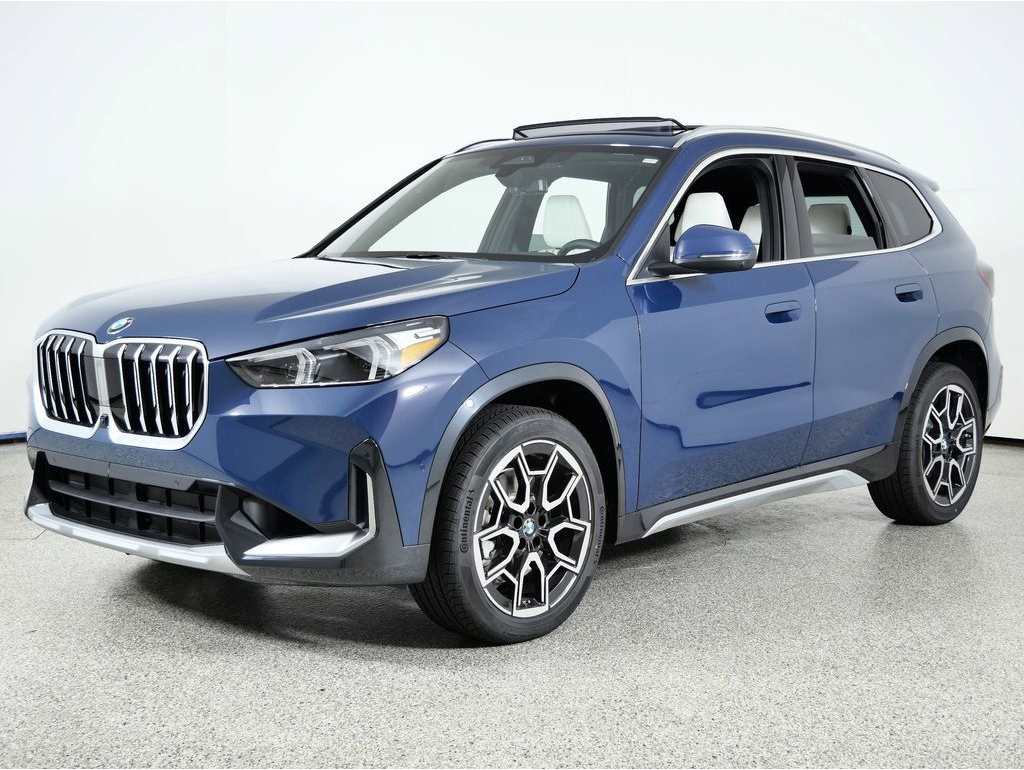 2026 BMW X1 28i's photo