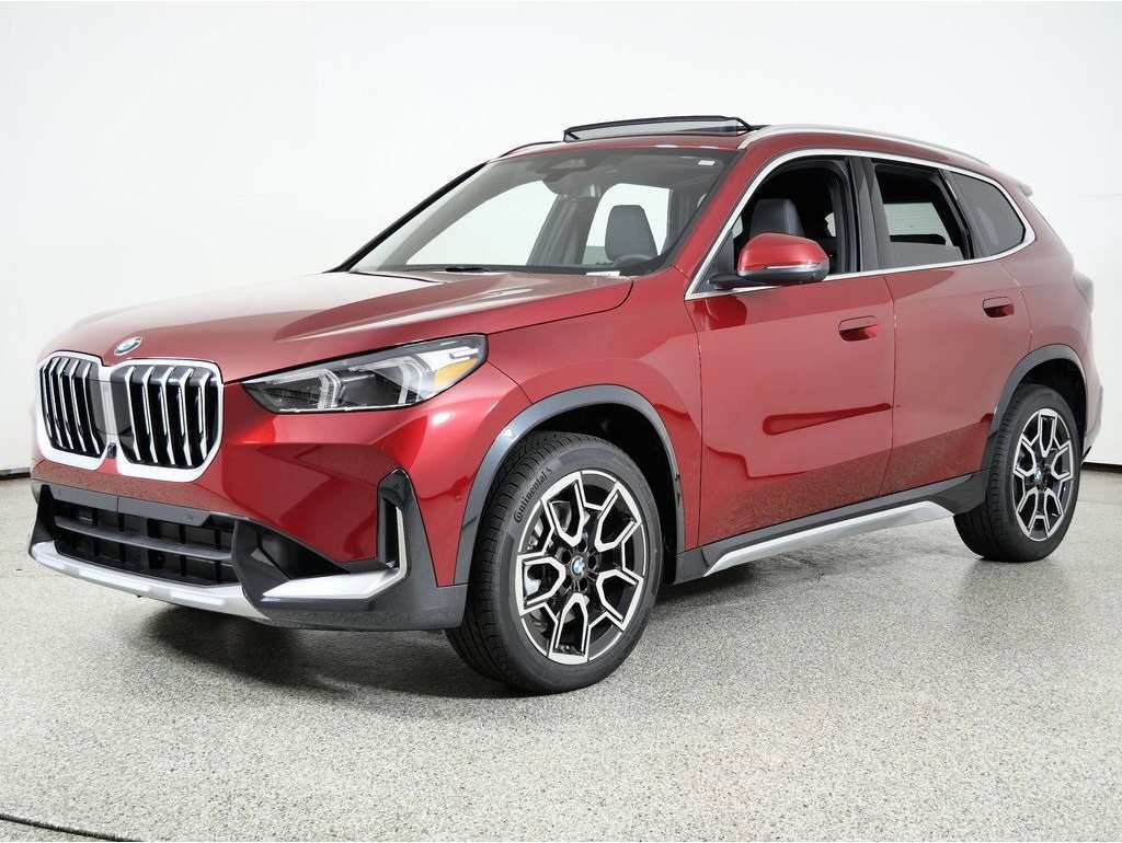 2026 BMW X1 28i's photo
