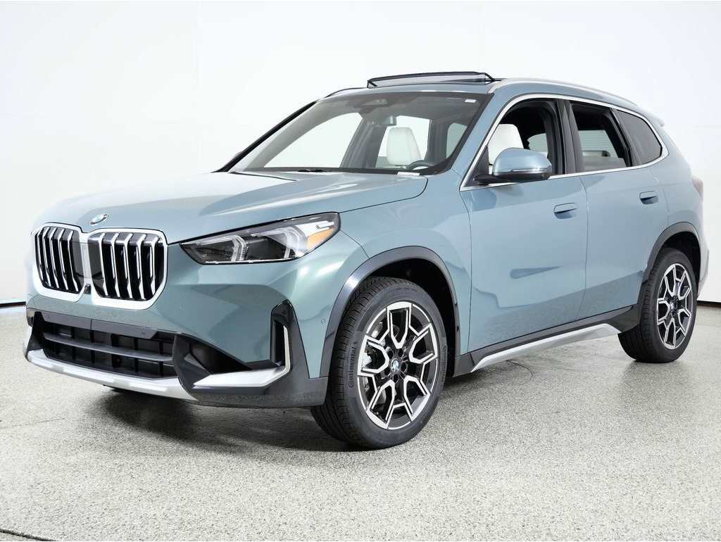 2026 BMW X1 28i's photo