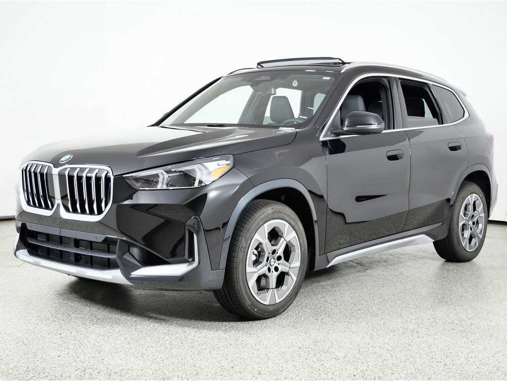 2026 BMW X1 28i's photo