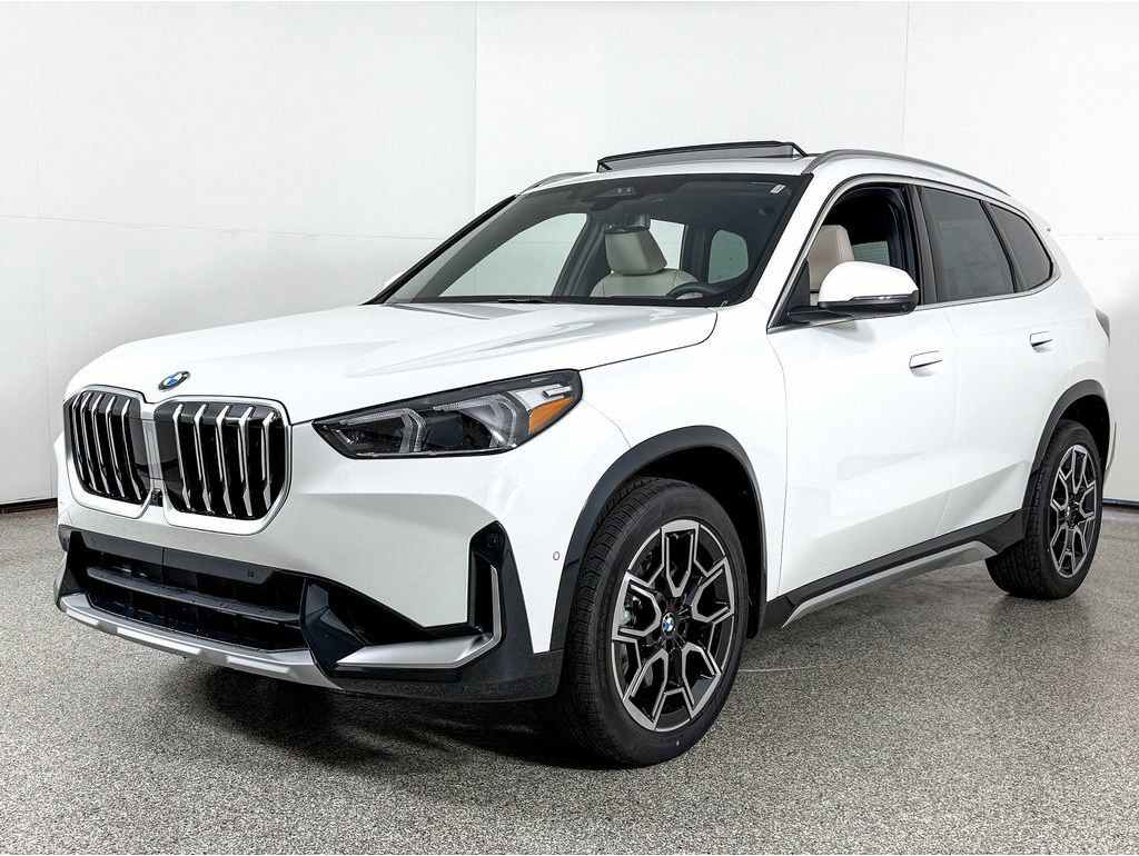 2025 BMW X1 28i's photo