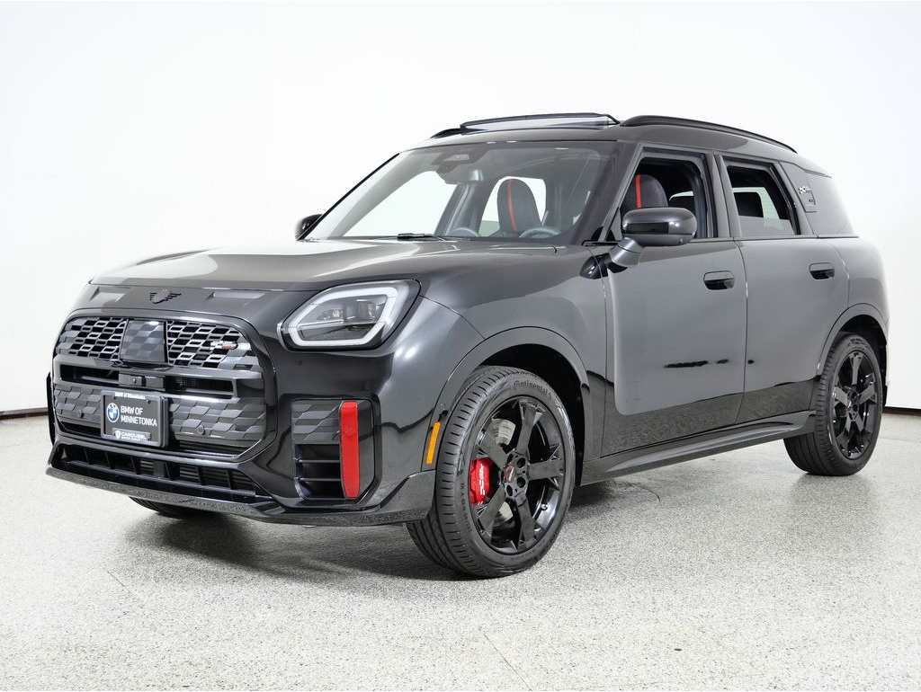 2025 MINI Countryman John Cooper Works's photo