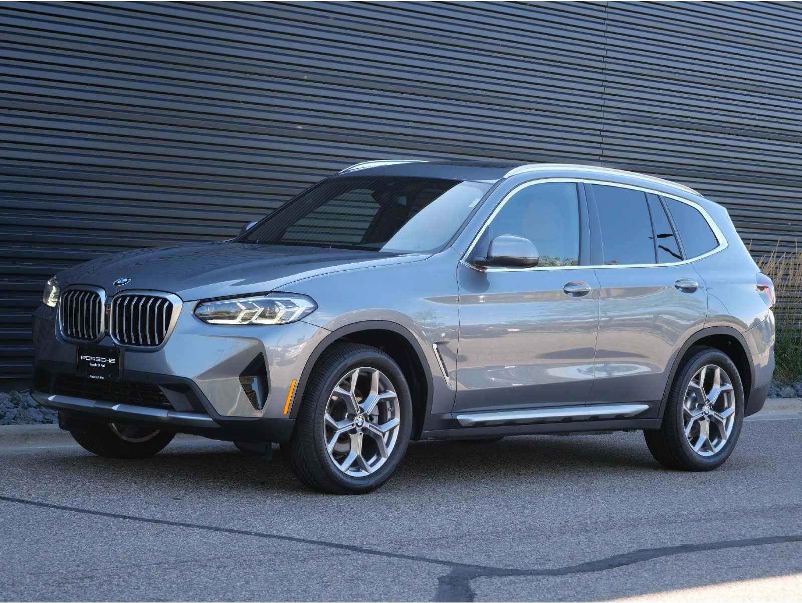 2023 BMW X3 30i