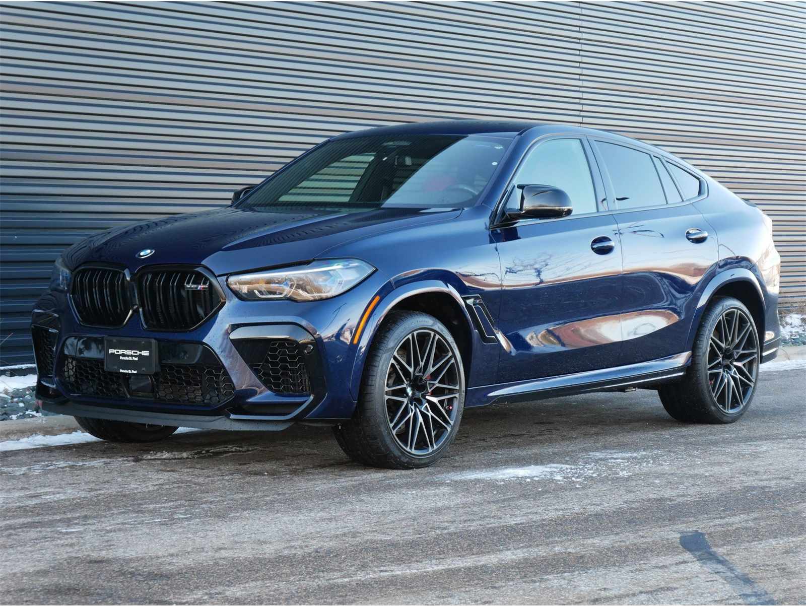2022 BMW X6 M Base's photo