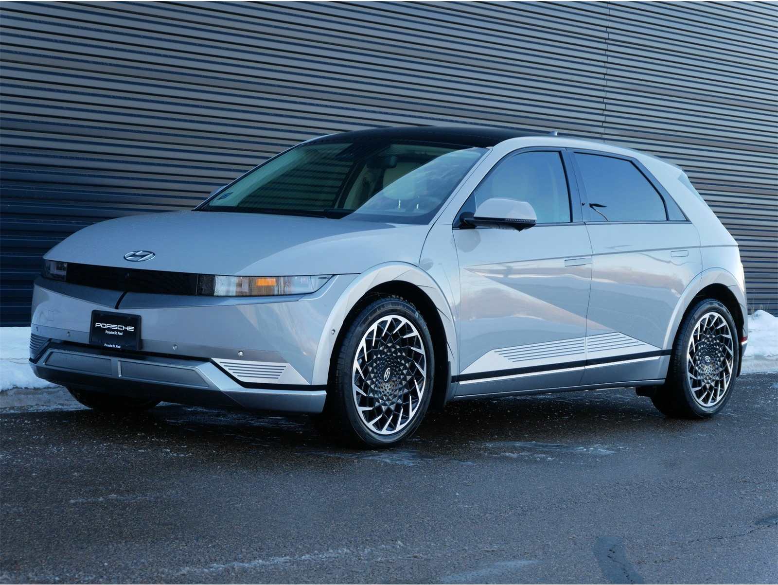 2024 Hyundai IONIQ 5 Limited's photo