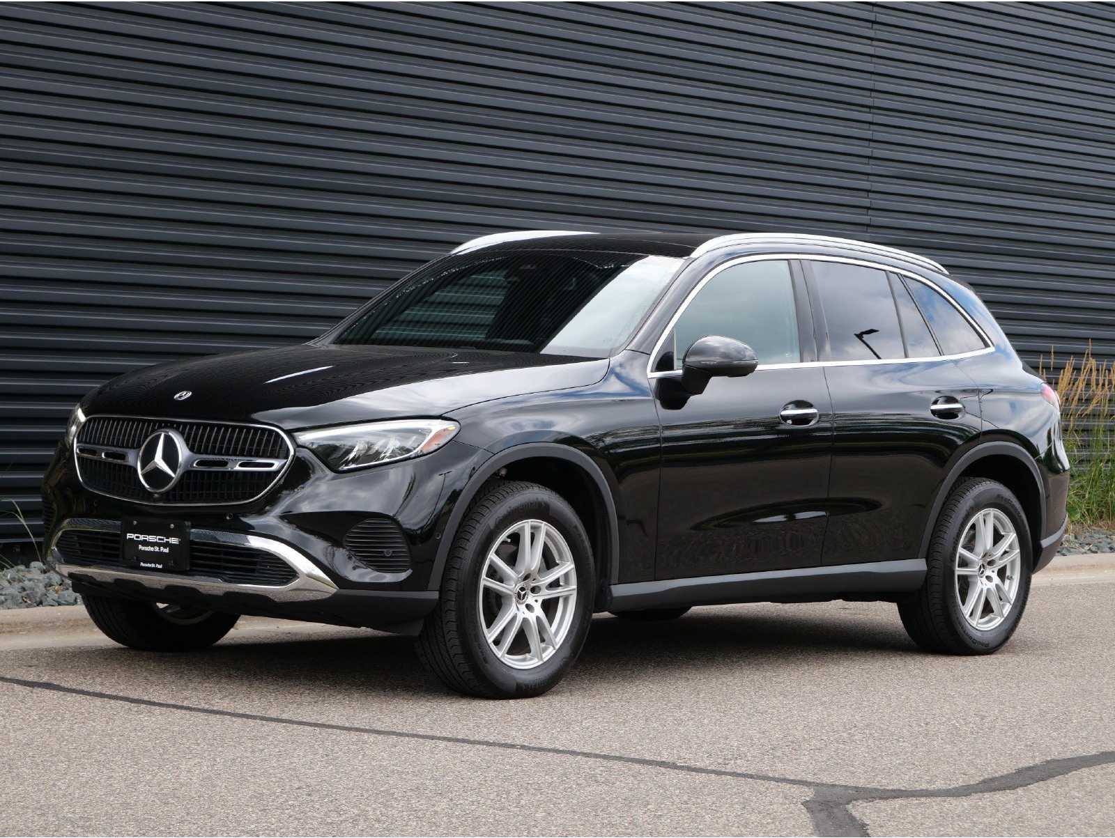 2023 Mercedes-Benz GLC