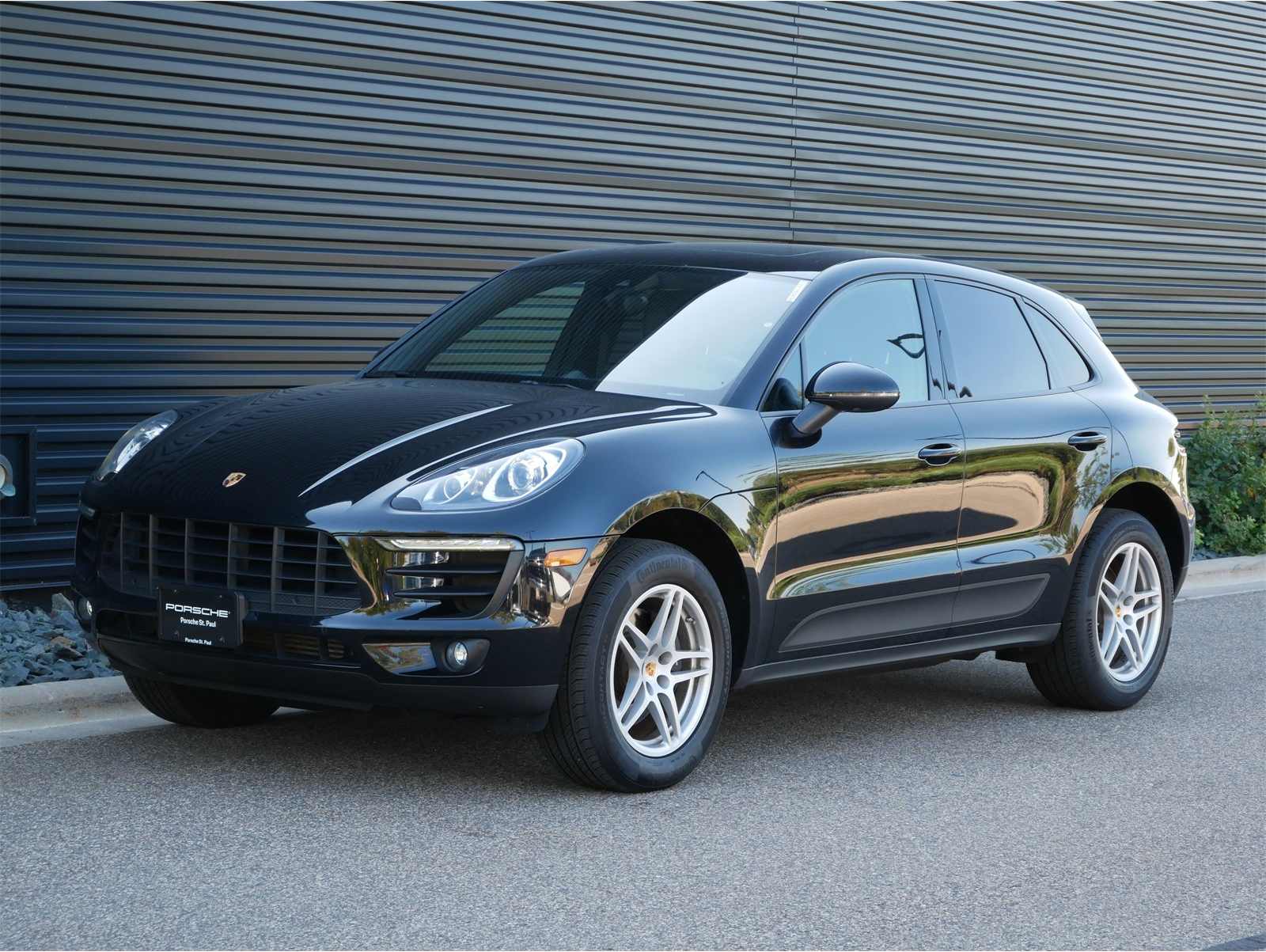 2017 Porsche Macan Base