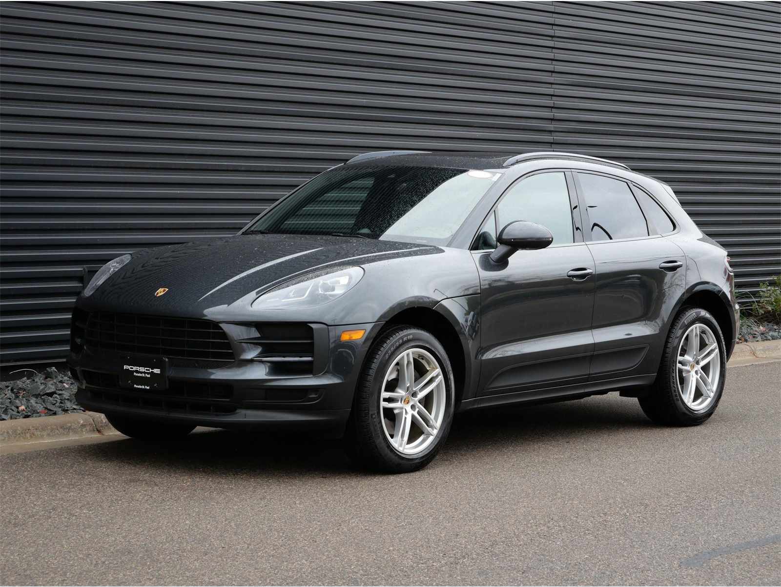 2020 Porsche Macan Base