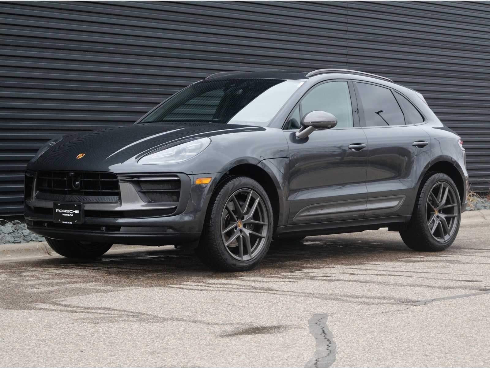 2023 Porsche Macan T