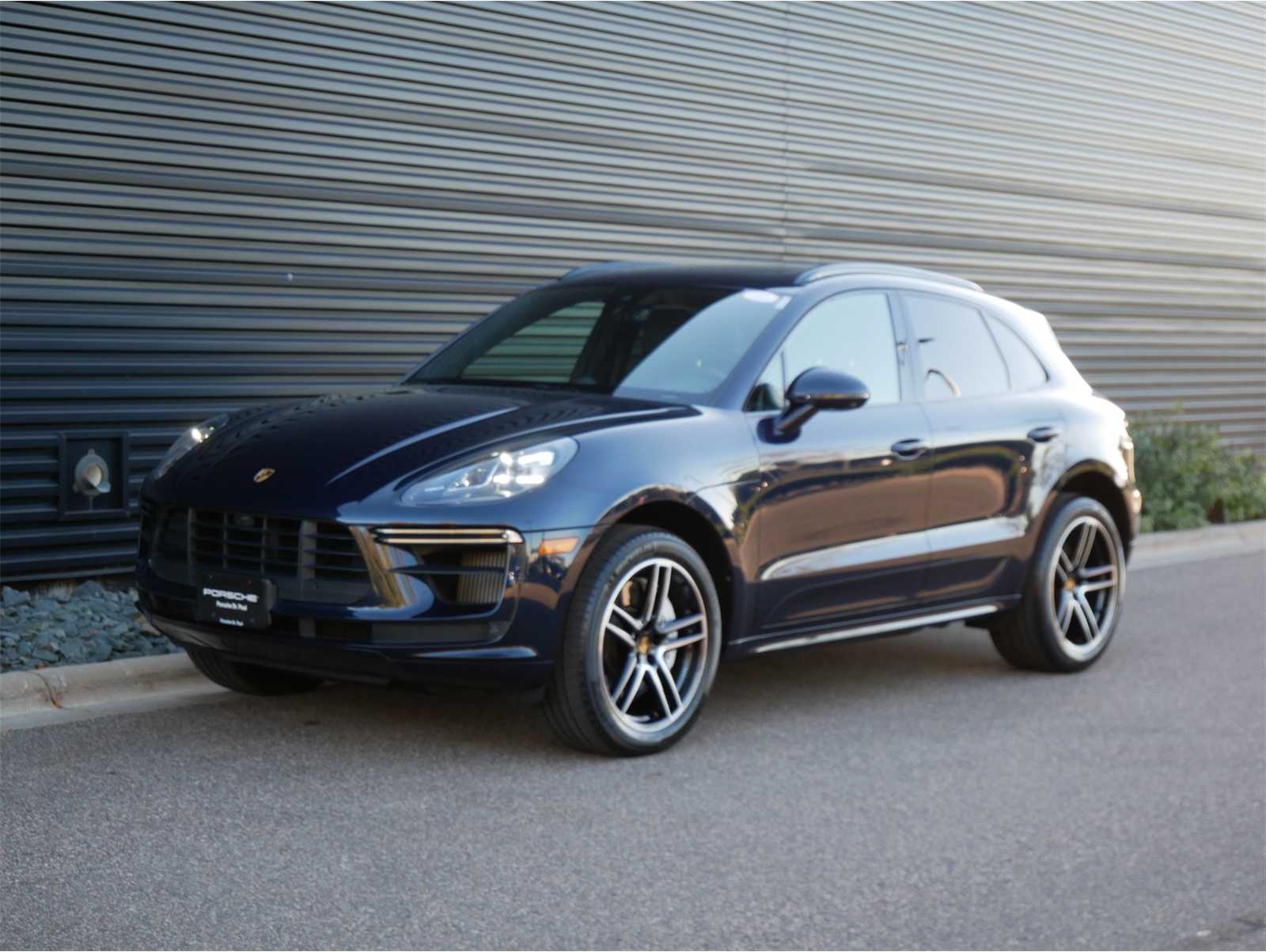 2021 Porsche Macan Turbo