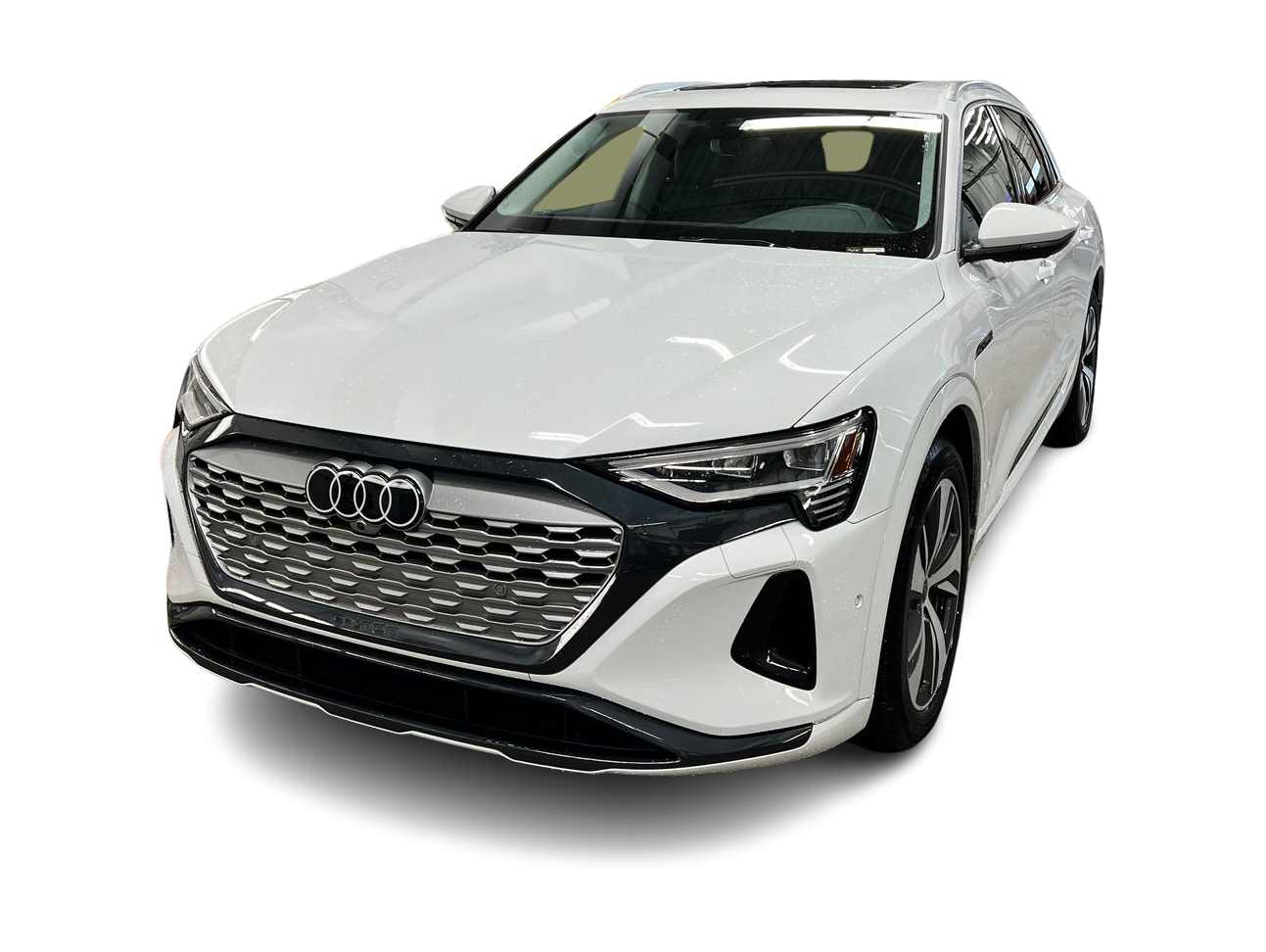 2024 Audi Q8 e-tron Premium Plus -
                  Maplewood, MN