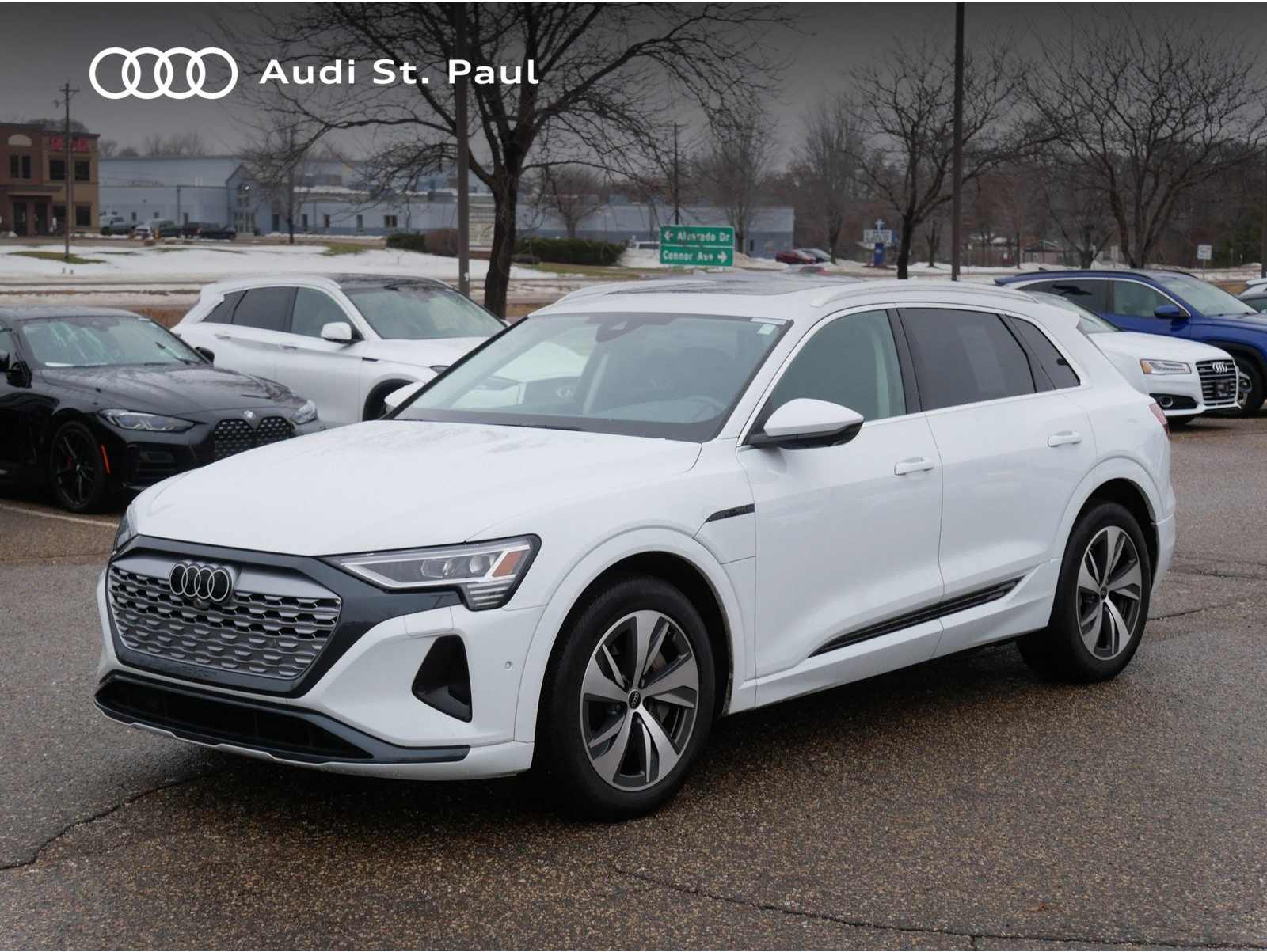 2024 Audi Q8 e-tron Premium Plus's photo