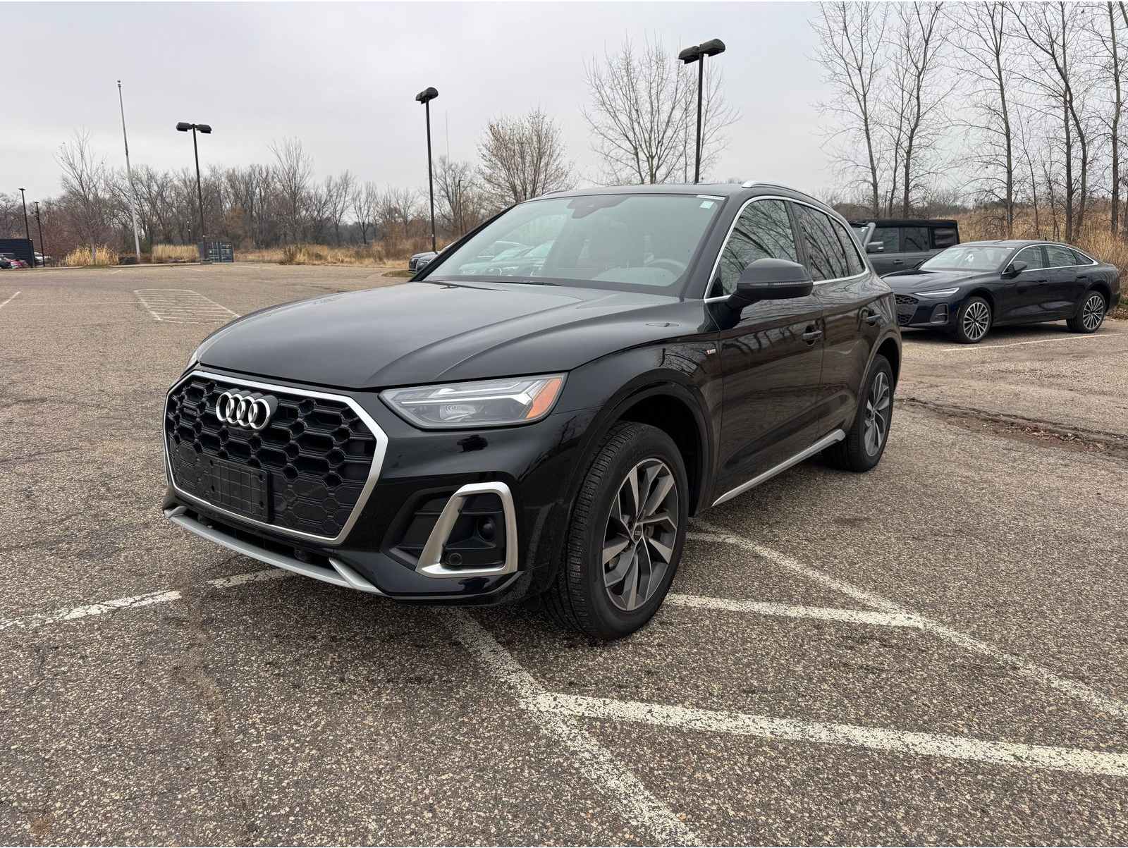 2023 Audi Q5 Premium Plus's photo