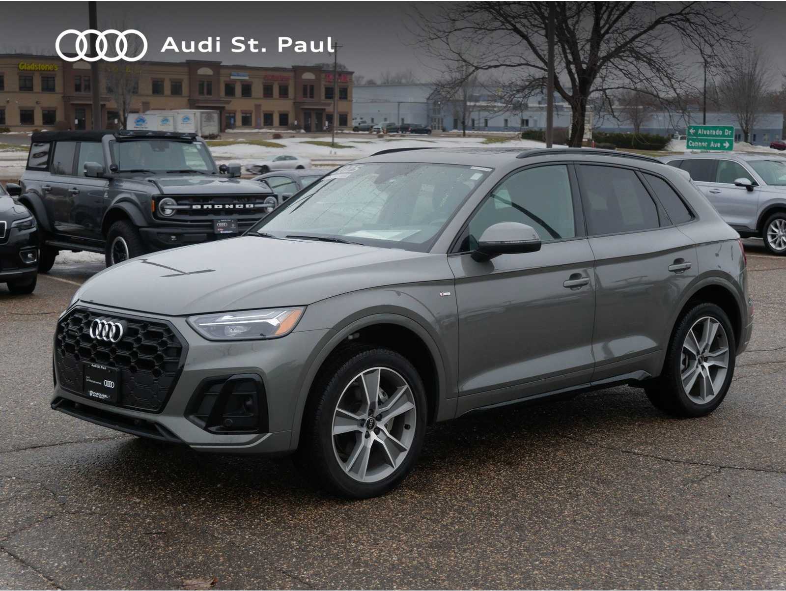 2025 Audi Q5 Premium's photo