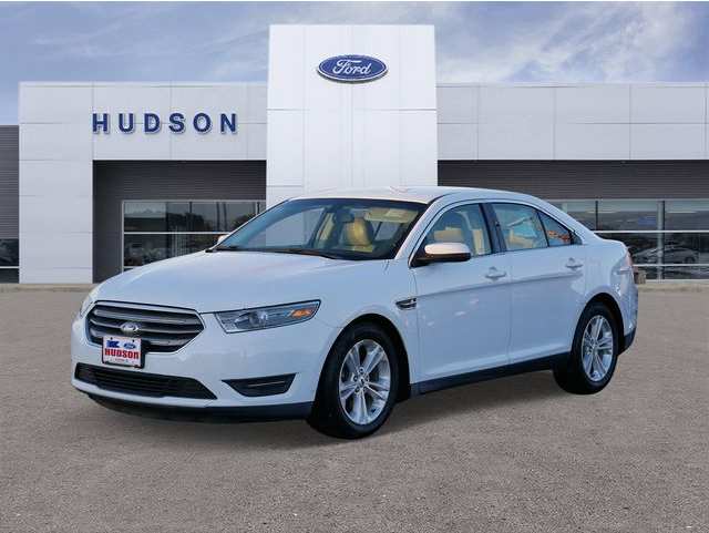 2014 Ford Taurus SEL's photo